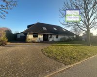 Einfamilienhaus mit Pool und Weitblick