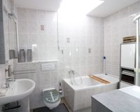 Badezimmer  2. Wohneinheit