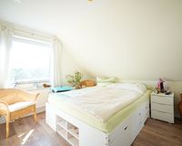 Erstes Schlafzimmer
