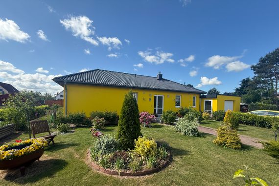 Idyllischer Bungalow mit gepflegtem Grundstück in Hanstorf