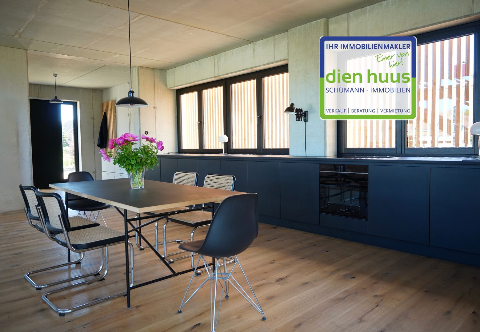 Modernes, sehr großzügiges Einfamilienhaus mit Loft-Charakter im Zentrum von Kühlungsborn