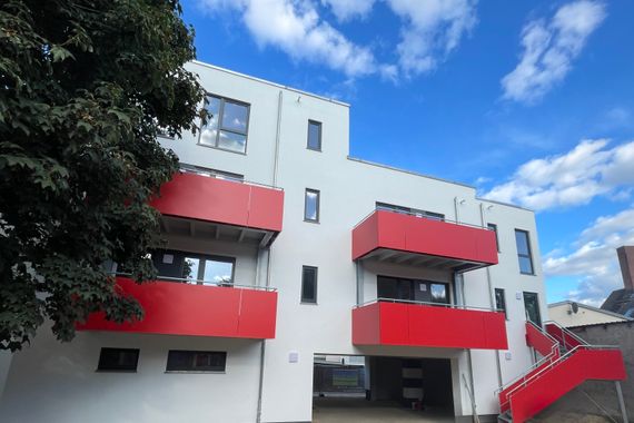 Moderne und helle 3-Raum Maisonette Wohnung mit Balkon