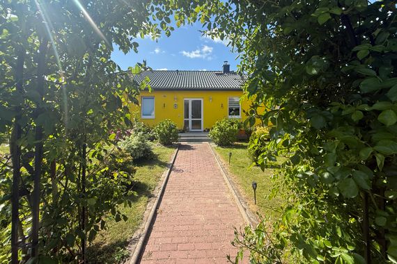Idyllischer Bungalow mit gepflegtem Grundstück in Hanstorf