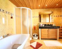 Hauptbadezimmer