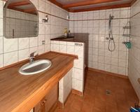 Ehemalige Büroräume/Badezimmer