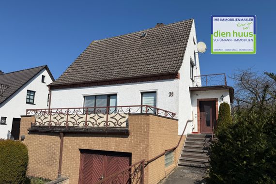 Einfamilienhaus mit viel potenzial und gepflegtem Grundstück