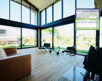 Modernes, sehr großzügiges Einfamilienhaus mit Loft-Charakter