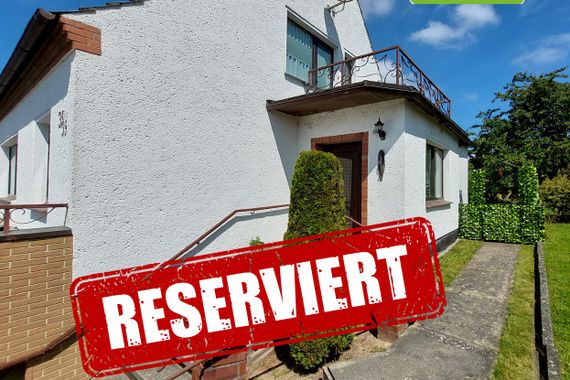 ! RESERVIERT! Einfamilienhaus mit viel potenzial und gepflegtem Grundstück