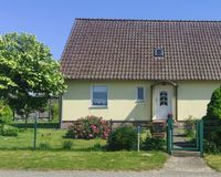 Einfamilienhaus mit weitläufigem Grundstück in Ostseenähe