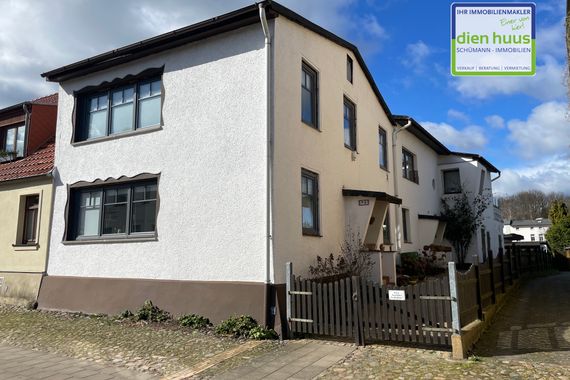 Doppelhaushälfte mit 2 Wohneinheiten und Sommerhaus in Bad Doberan